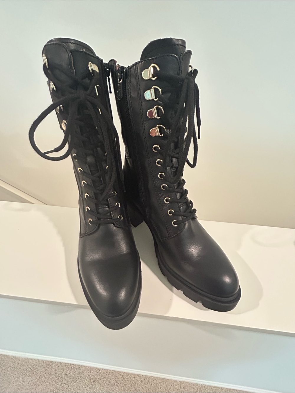 Nero Giardini  (39) size 8 1/2 NEW Guanto Nero Black Lace-Up Combat Boots women